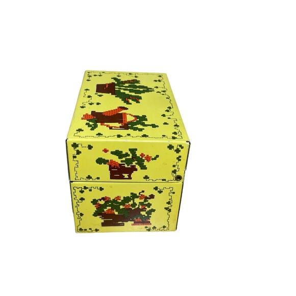 Vintage Bright Yellow Pixelated Floral Metal Recipe Box - Syndicate MFG Co - 60s - Picture 4 of 7